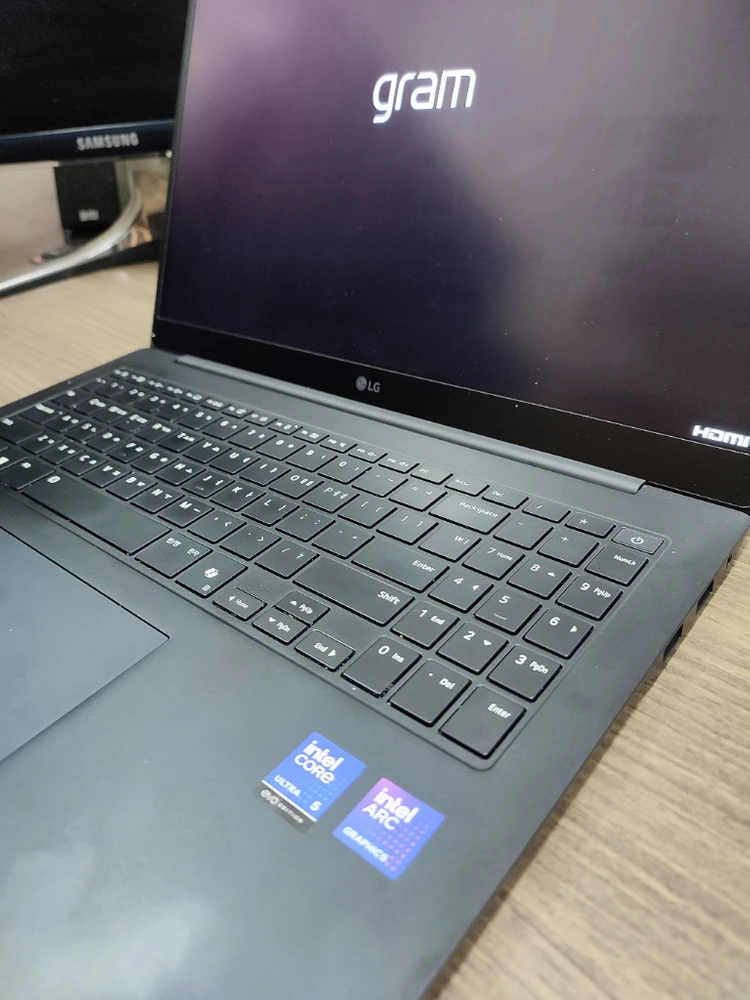 LG전자 2025 그램 프로16 16Z90TS-GS5HK (SSD 512GB) 이미지