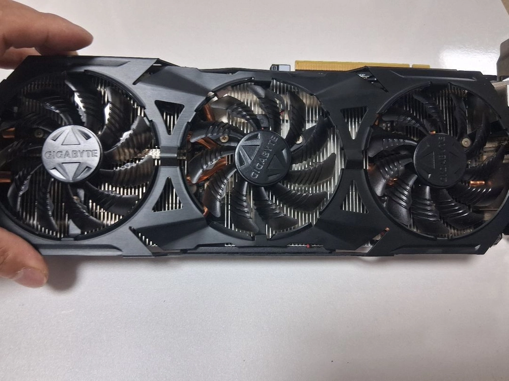 RTX 970 그래픽카드 - 안심되는 중고거래