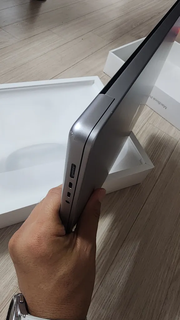 맥북프로 16인치 M2 MAX 96GB 1TB 이미지