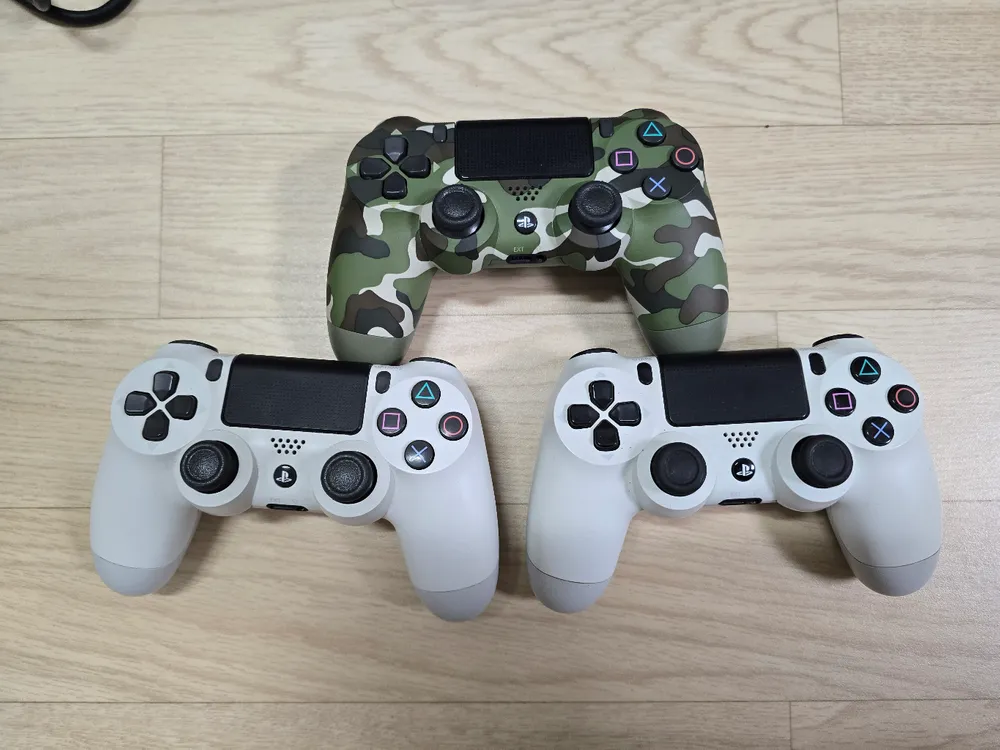 PS4 Pro 2TB 이미지