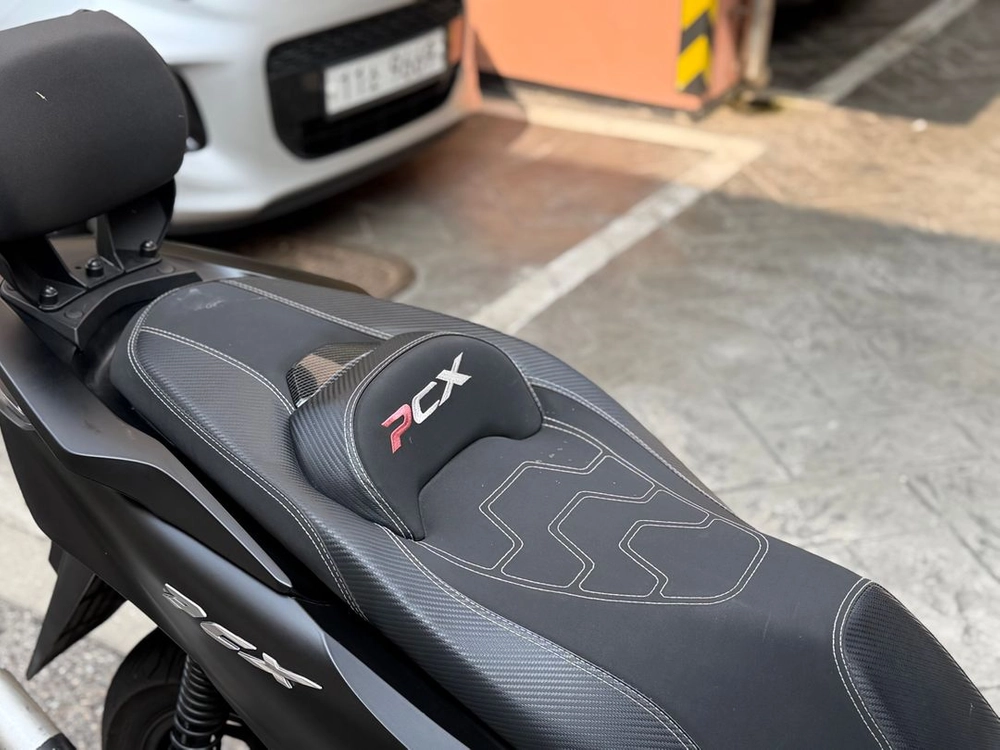 혼다 PCX125 ABS 160보업차량 21년식 저렴하게 판매합니다. 이미지