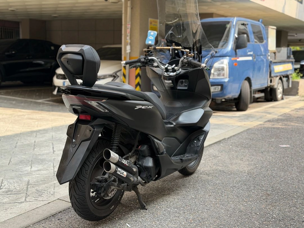 혼다 PCX125 ABS 160보업차량 21년식 저렴하게 판매합니다. 이미지