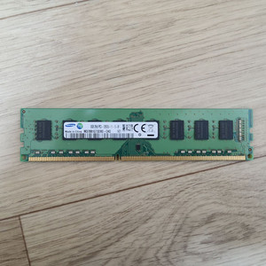 삼성전자 DDR3 8GB 메모리 2Rx8 PC3-12800U-11-13-B1 렘카드 이미지