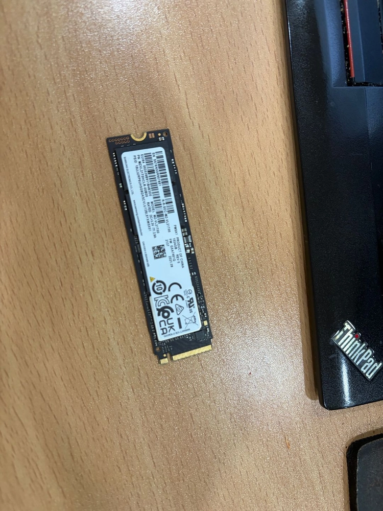M.2 NVMe SSD 1TB 이미지