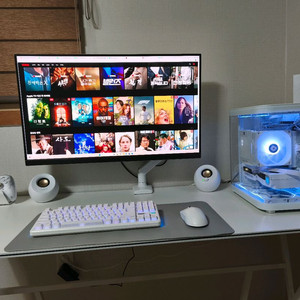 LG 32gs75q 모니터 32인치 이미지