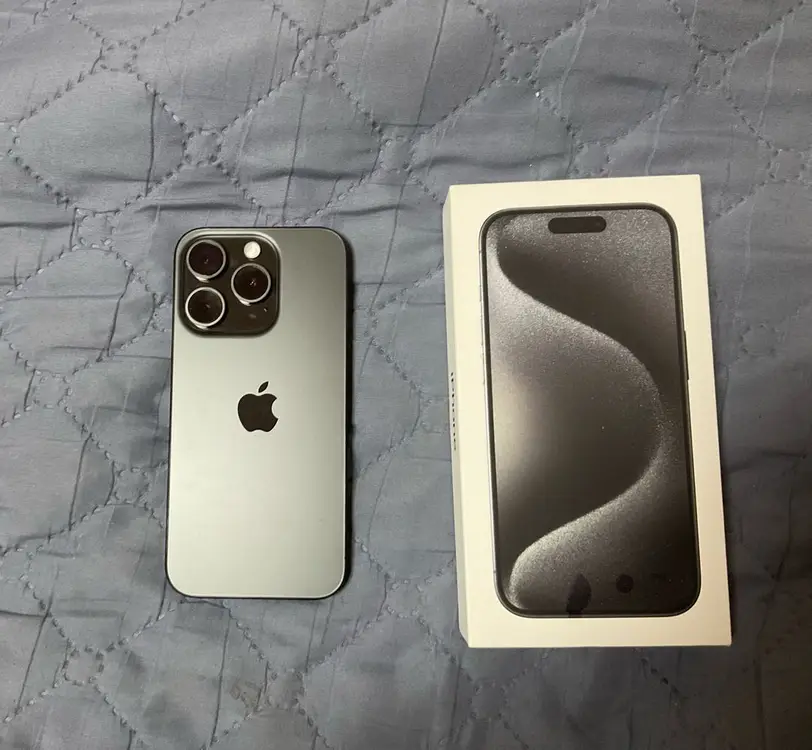 아이폰15프로256GB 블랙티타늄 리퍼 이미지