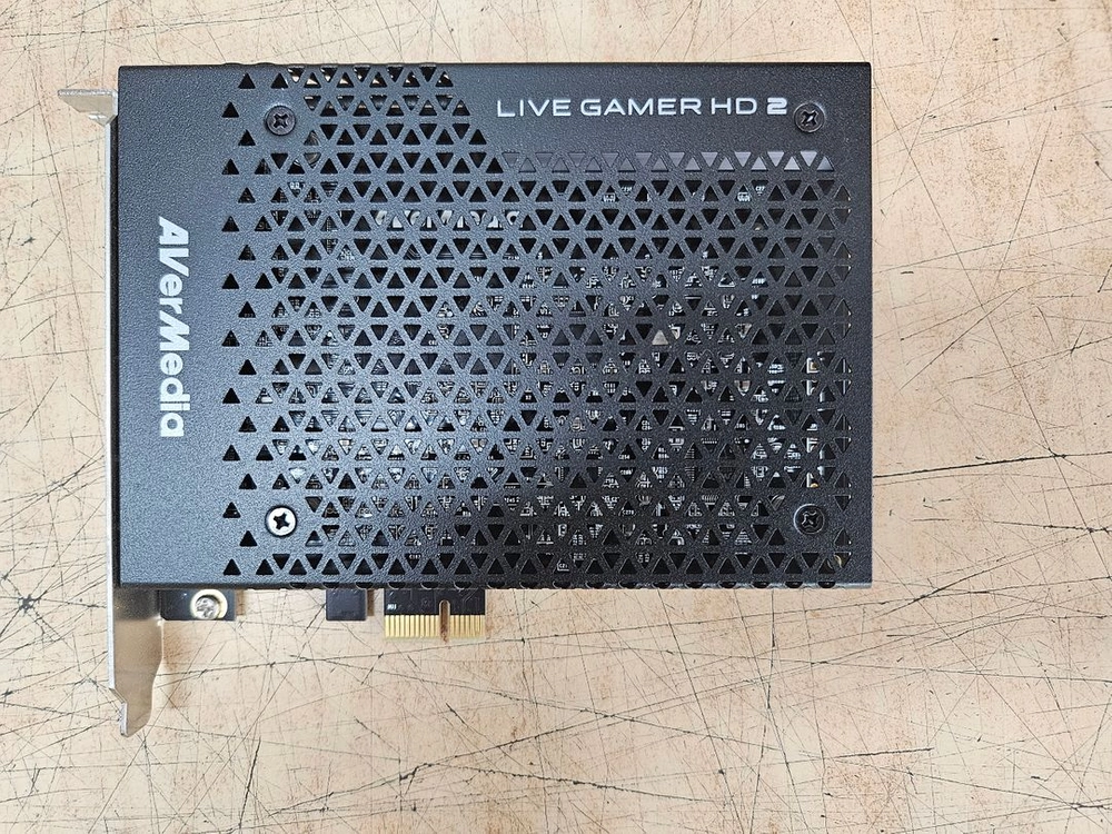 AVerMedia HD2 캡쳐 카드 팝니다 이미지