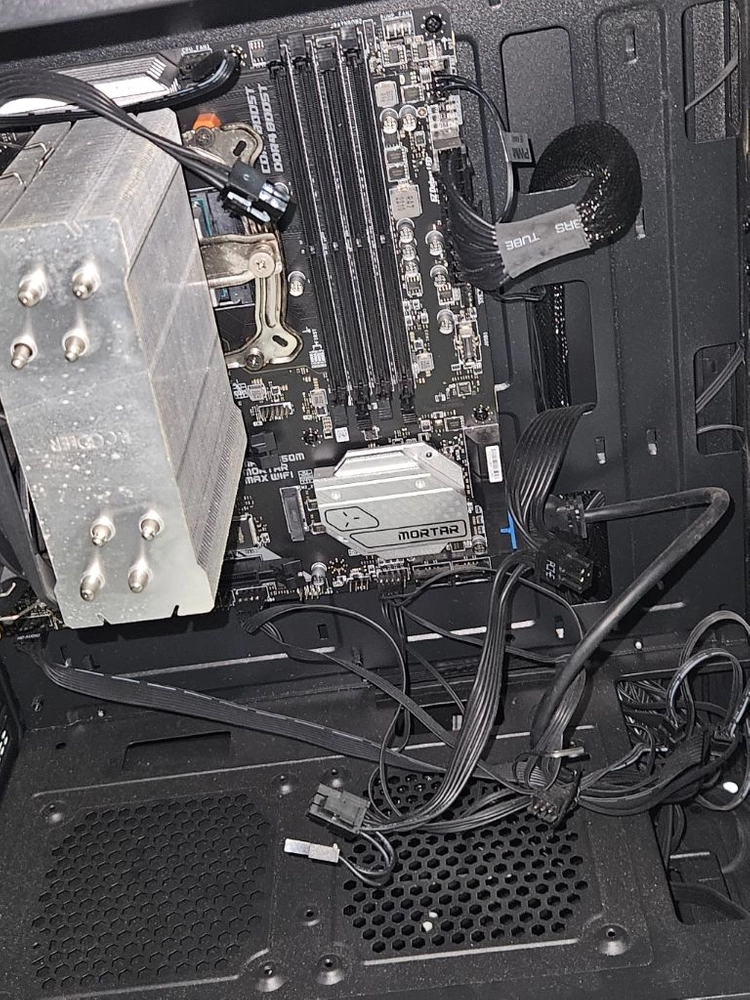 라이젠 5600g b550m 박격포 반본체(램 X, SSD X, GPU X) 이미지