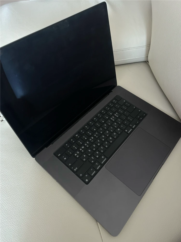 맥북 프로M3 512GB 이미지