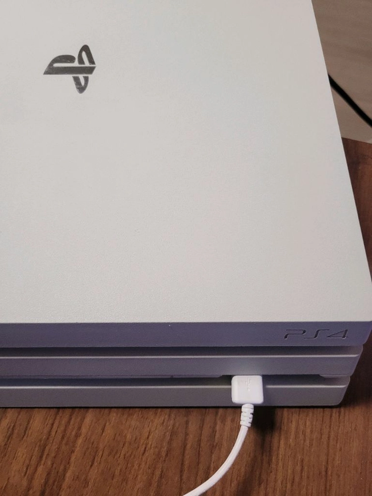 1인 ps4 pro 기본셋 그리고 게임들은 알아서 사가세요 적어놨음 이미지