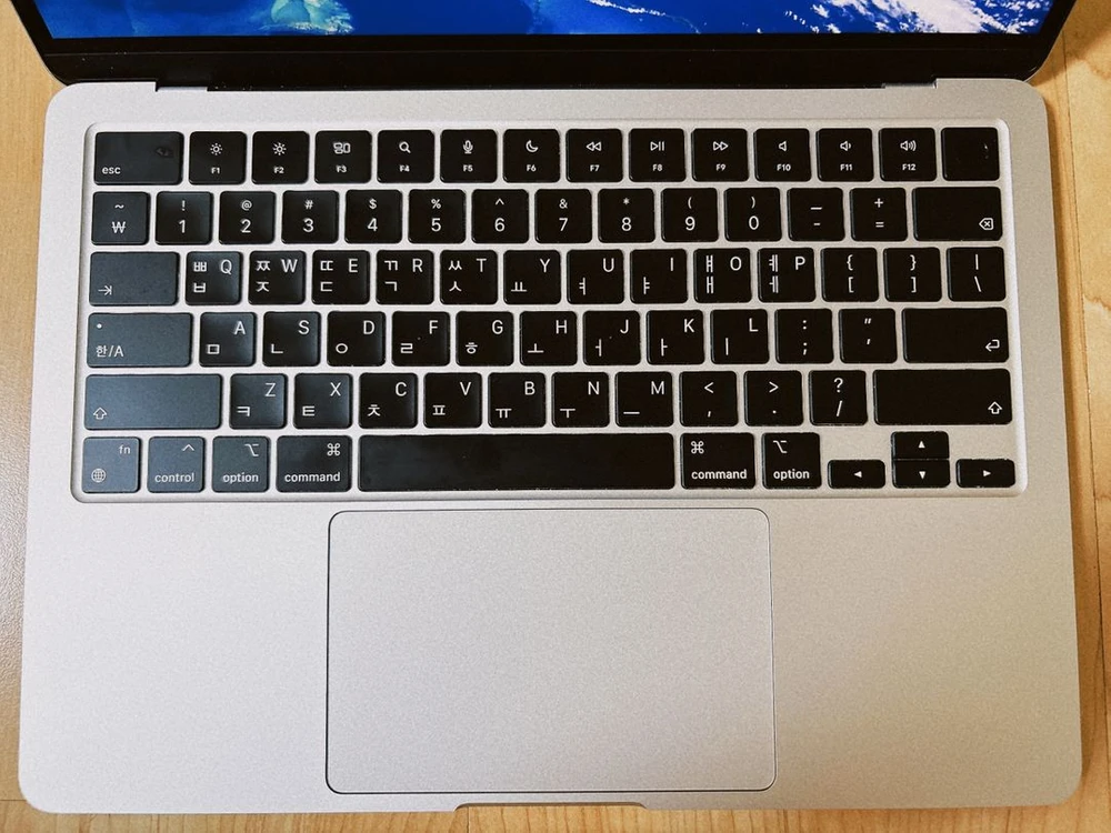 [판매] MacBook Air M2 13.6인치 24GB / 512GB CTO 풀박스 이미지