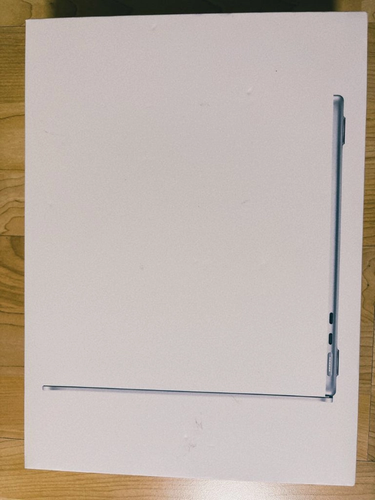 [판매] MacBook Air M2 13.6인치 24GB / 512GB CTO 풀박스 이미지