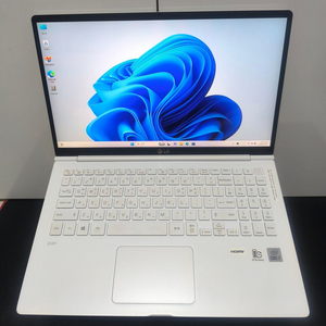 LG 그램 15인치 노트북 i7 10세대 16램 512SSD 이미지