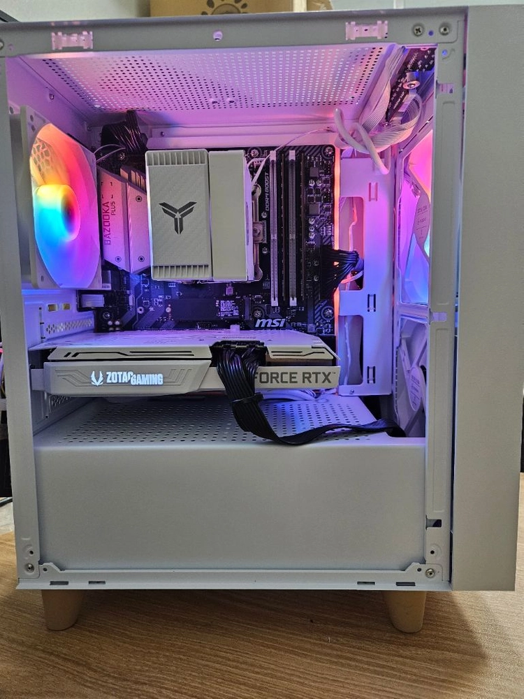 라이젠5 5600XT RTX 3070 데스크탑 팝니다 이미지