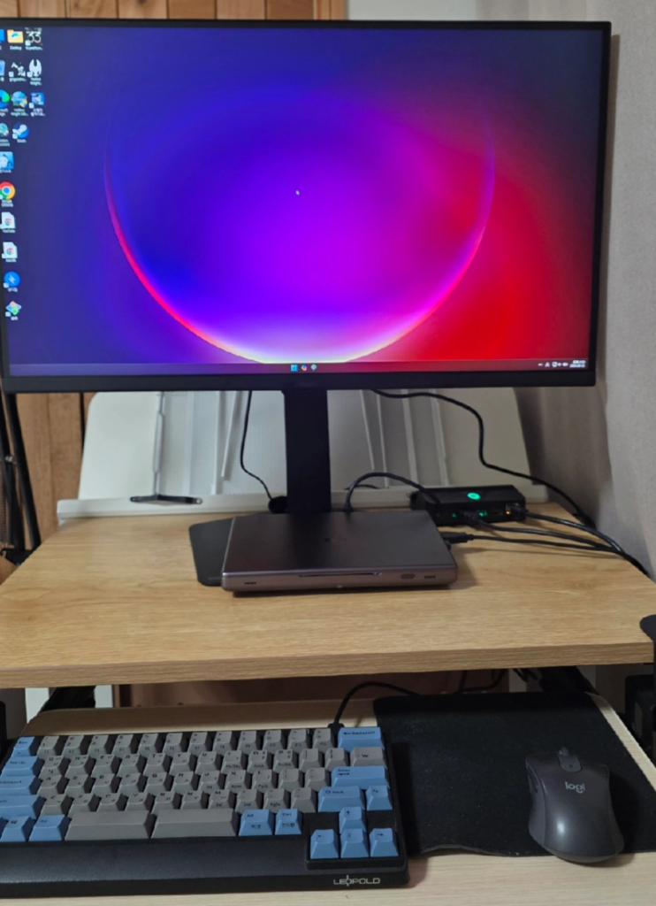 GPD WIN MAX2 2025 8840u umpc 미니노트북 이미지