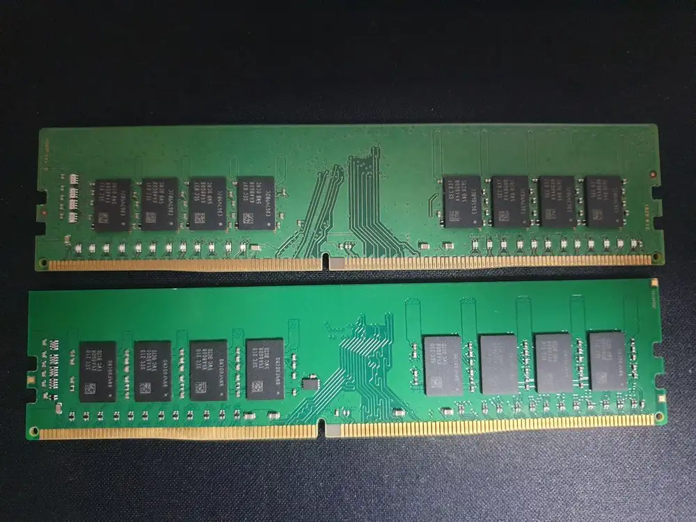 DDR4 2400 16GB 렘 2개 판매합니다. 이미지