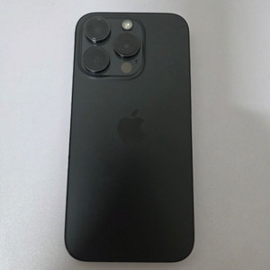 아이폰 15 프로 256GB 블랙 티타늄 이미지