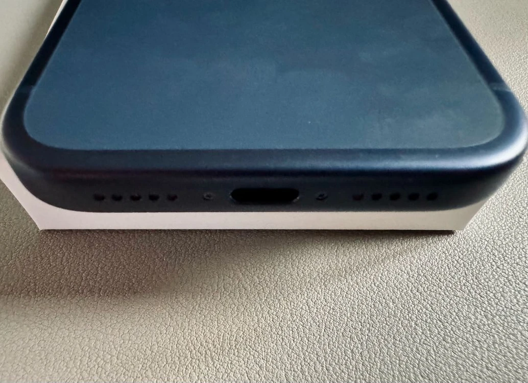 아이폰 17프로 딥블루 256GB 자급제 이미지