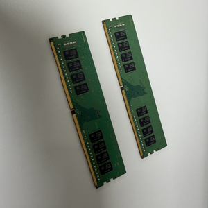 ddr4 8g 2개 판매합니다 이미지