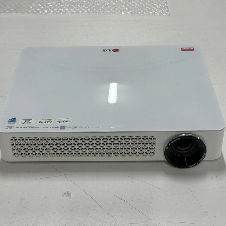 LG PF87K 중고빔프로젝터 미니빔 휴대용 캠핌용 - 안심되는 중고거래