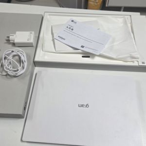 최신 Lg 노트북 그램 프로 17 인치 울트라7 S2 RTX4050 원가384만원 RAM32 ssd1tb 쿨매 A급