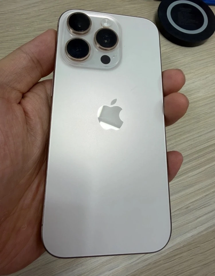 아이폰 16 pro 512gb - 안심되는 중고거래