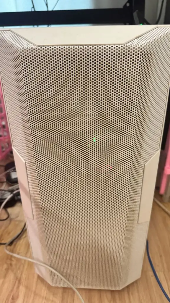 모니터2대 완본체 14700k,rtx3080,32기가램,ssd1.5테라 이미지