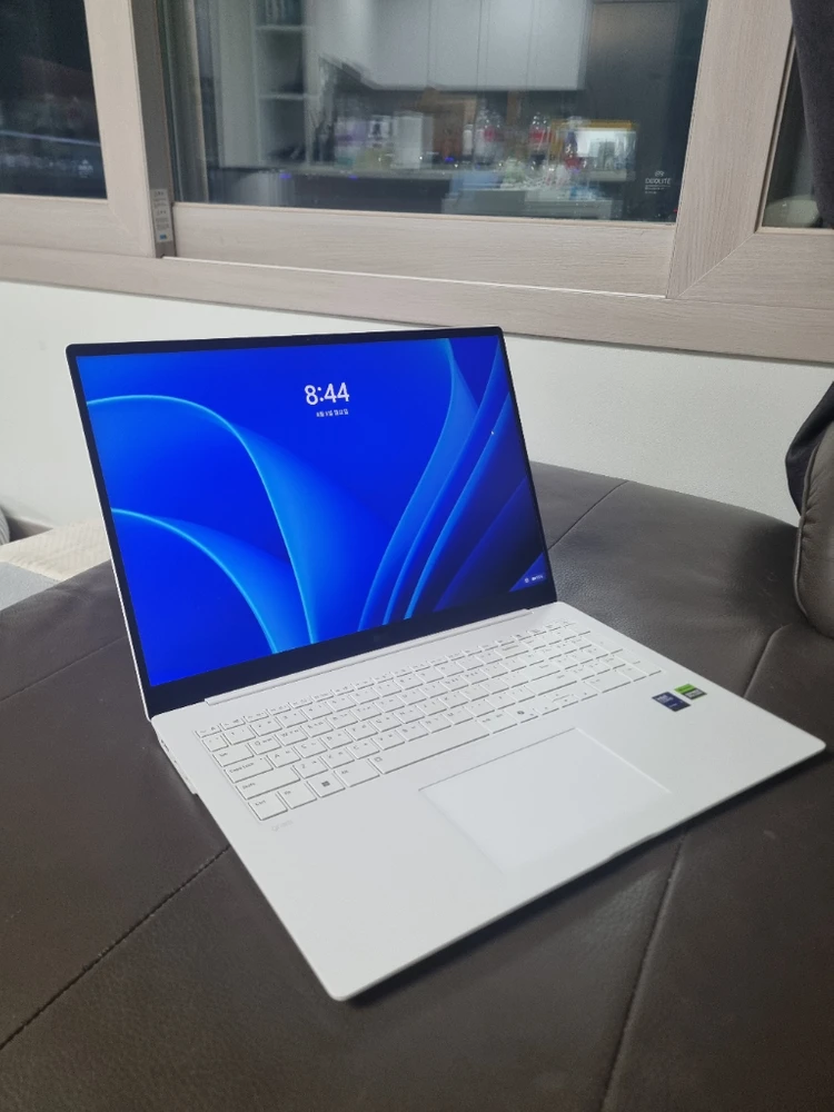 최신 LG 노트북 그램 Pro 프로 AI 17인치 RTX4050 울트라7 s2 ram32 ssd1tb 17z90tr 이미지