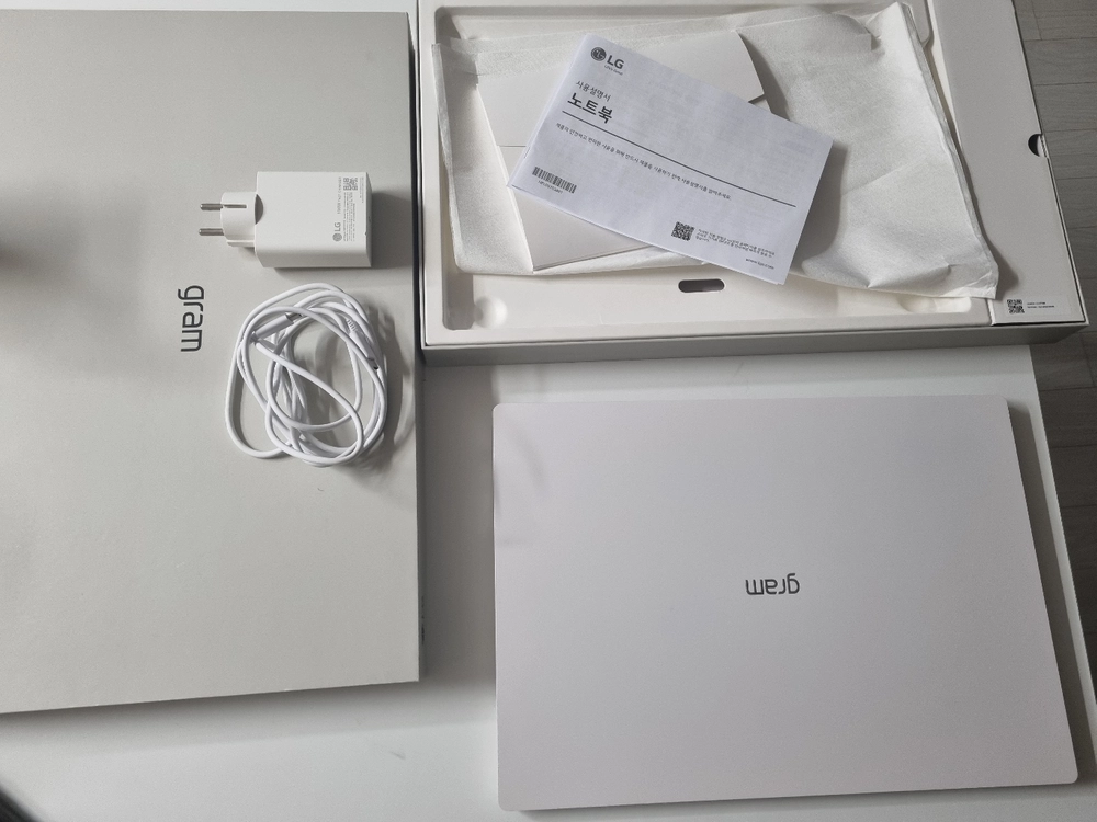 최신 LG 노트북 그램 Pro 프로 AI 17인치 RTX4050 울트라7 s2 ram32 ssd1tb 17z90tr 이미지