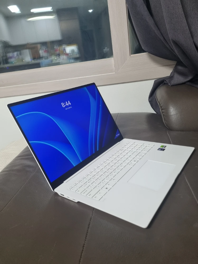 최신 LG 노트북 그램 Pro 프로 AI 17인치 RTX4050 울트라7 s2 ram32 ssd1tb 17z90tr 이미지