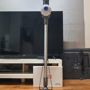 [dyson] 다이슨 무선청소기 V6 이미지