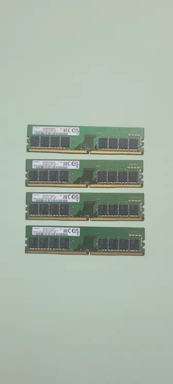 삼성 DDR4 3200 64GB 16GB×4 시금치램 M378A2G43CB3-CWE - 안심되는 중고거래