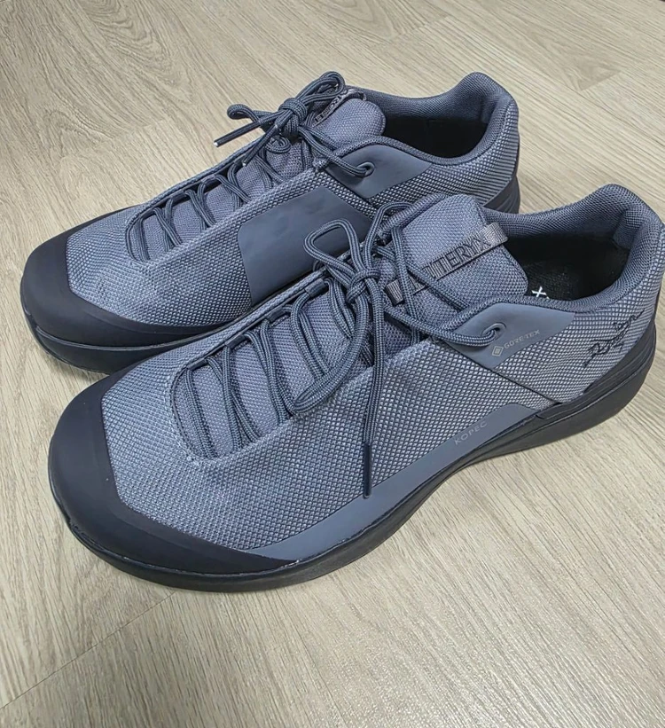아크테릭스 코펙 GTX 남성 트레킹화 270mm. 택만 제거 새상품. - 안심되는 중고거래