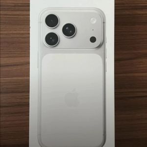 아이폰 17프로 256GB 실버 자급제 미개봉 이미지