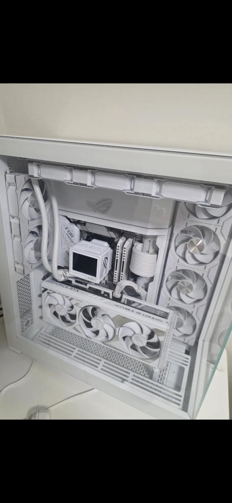 팬텍 phanteks nv7 케이스+케이스팬d30-120 쿨러+라이저 화이트 풀셋트 팝니다 - 안심되는 중고거래