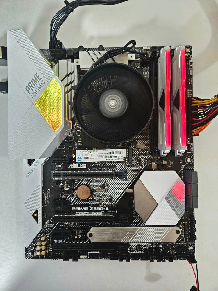 인텔 i7-9700K + ASUS Z390-A 이미지