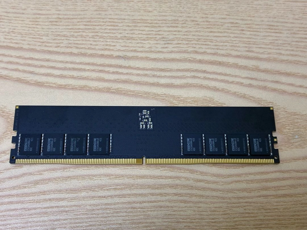 클레브 KLEVV DDR5 5600 32GB 램 판매합니다 이미지