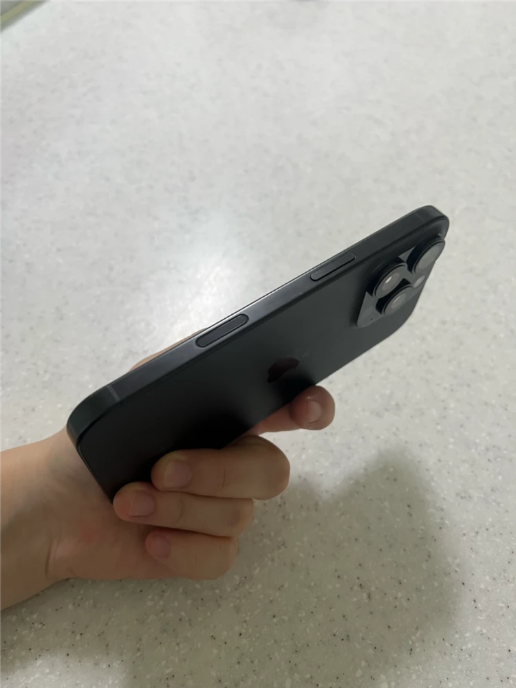 아이폰 16프로 256gb 블랙 이미지
