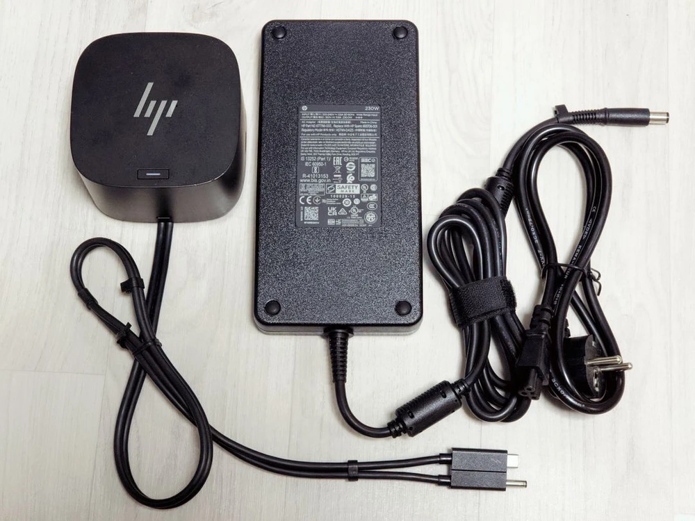 HP 썬더볼트4 G4 도킹스테이션 280W 썬더볼트4 독 (4K 120Hz 지원)+230W HP 어댑터 - 안심되는 중고거래