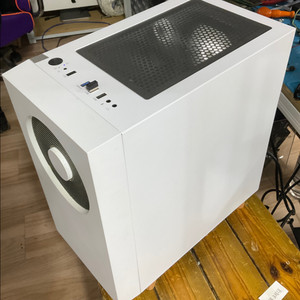 가성비 amd 라이젠5600g 본체 이미지