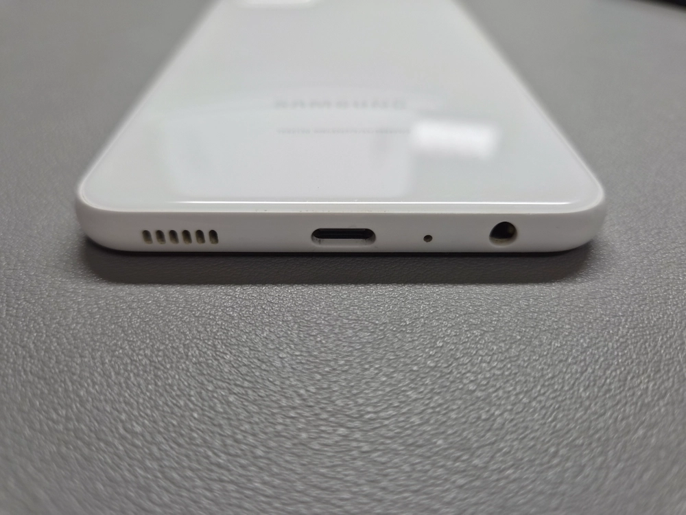 갤럭시 A23 화이트 128GB 이미지