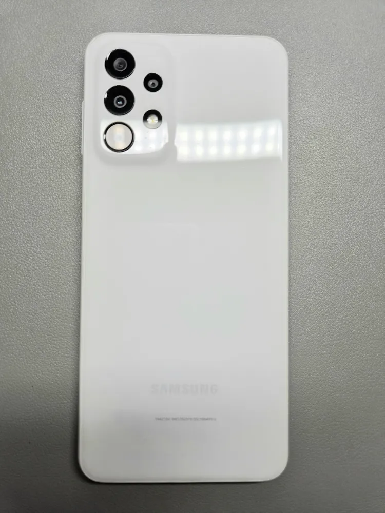 갤럭시 A23 화이트 128GB 이미지