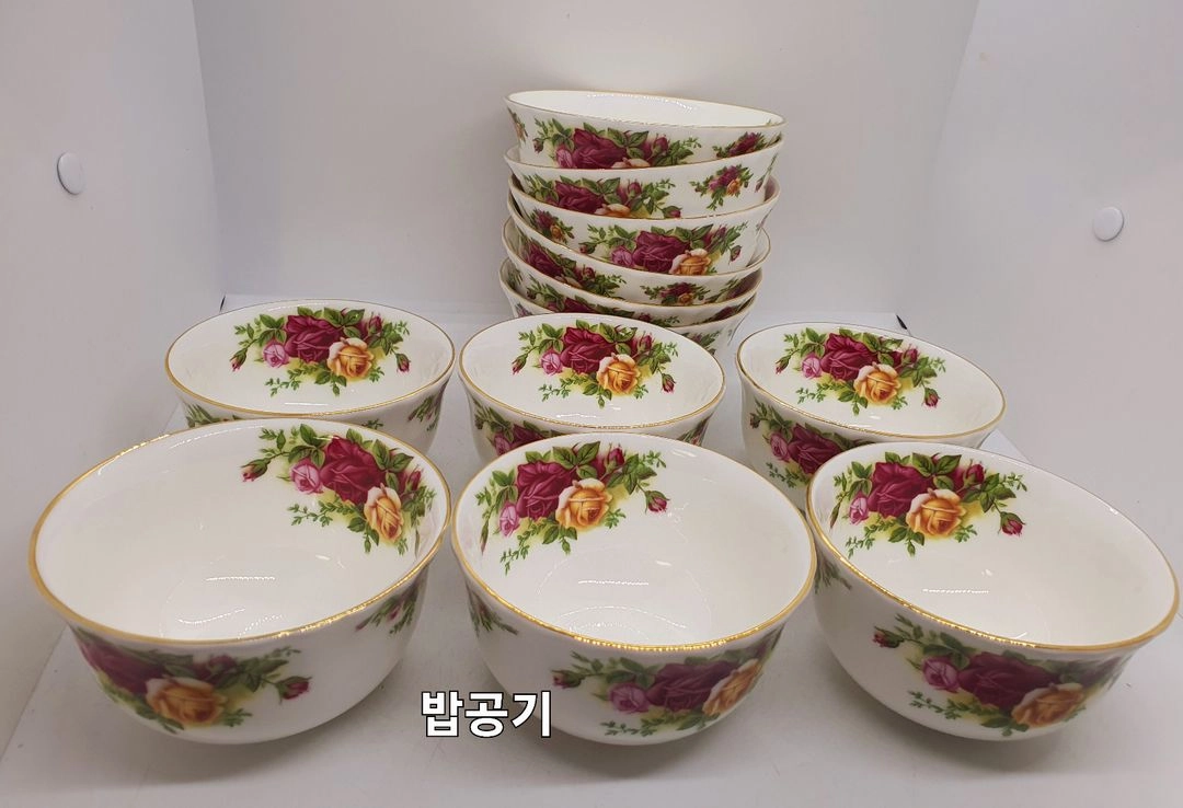 영국 로얄알버트 황실장미 밥공기.국그릇개당값(쎄컨) 미사용 이미지