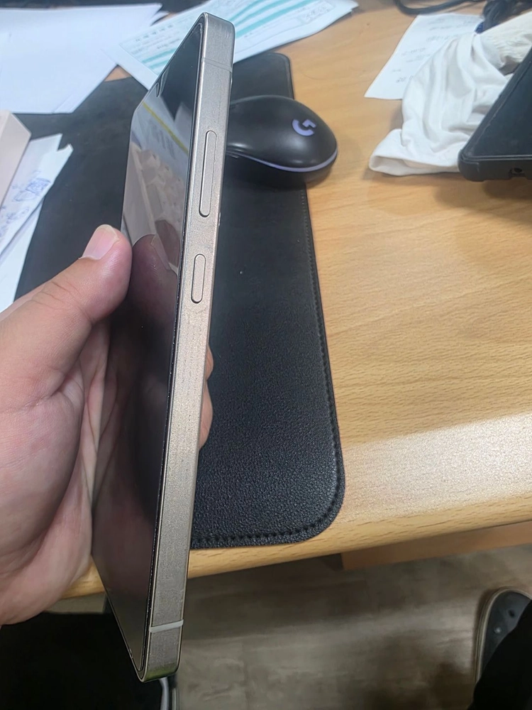 갤럭시 S25 울트라 블랙1대 , 화이트 1대 팝니다 이미지