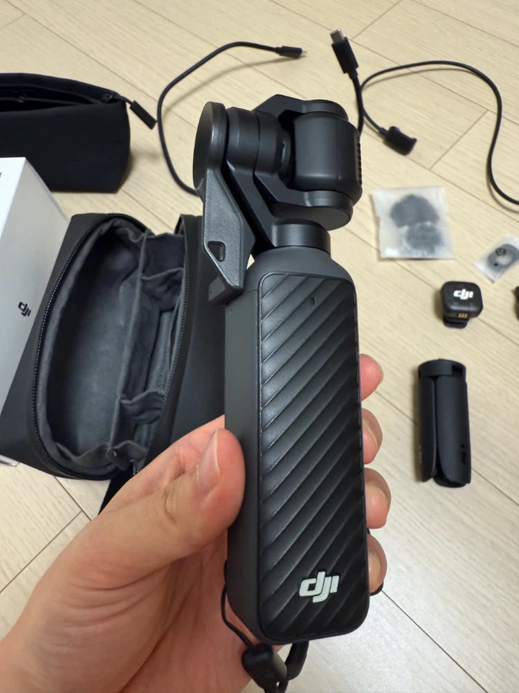 DJI Osmo Pocket 4 크리에이터 콤보 액션캠 및 sd카드, 배터리 핸들, ND필터 이미지