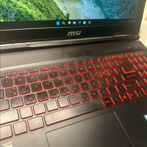 MSI GL63 8re i7 게이밍 노트북 이미지