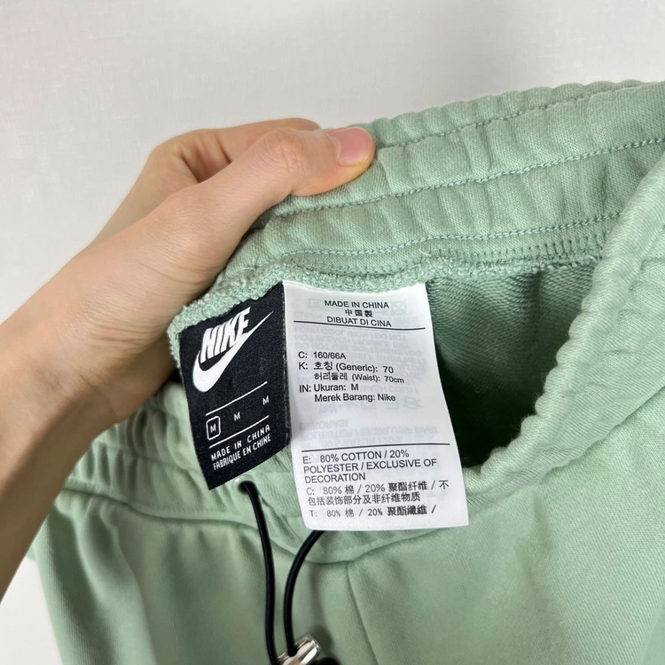 나이키 트레이닝 반바지 여M 70 라덴 빈티지 이미지