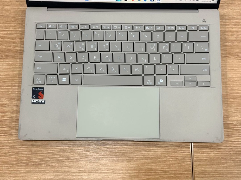 ASUS 젠북 A14 노트북 (무게: 899g) 이미지