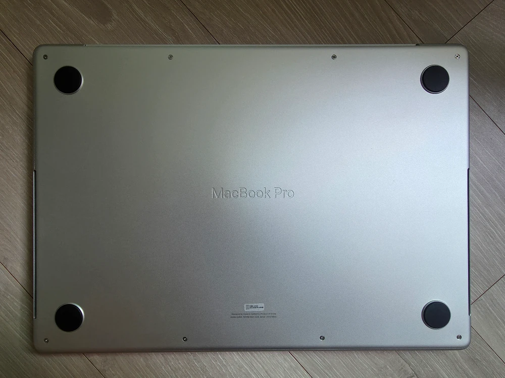 싸이클2 단순개봉급 맥북프로14 M5pro 15/16코어 램24g ssd 1tb 실버 팜 이미지