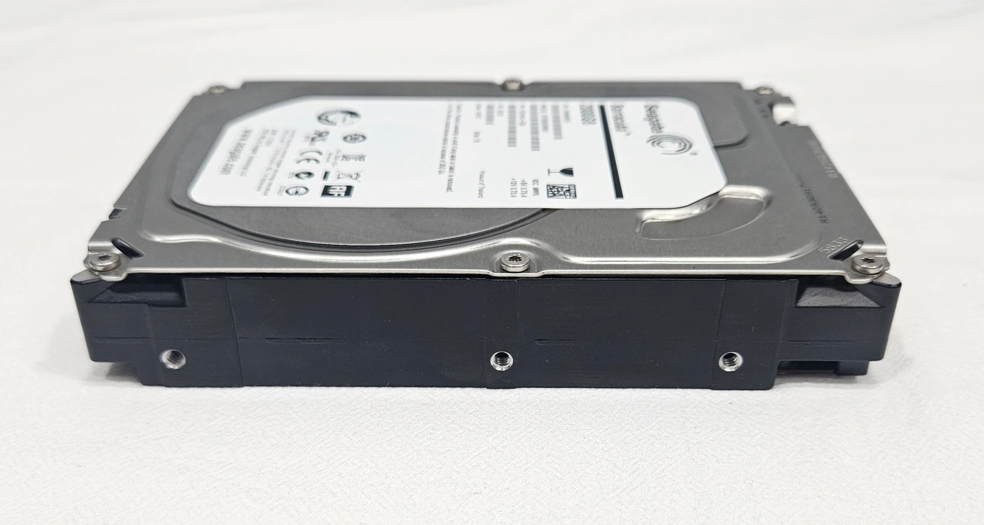 씨게이트(바라쿠다) 2TB 3.5인치 HDD (배드섹터 0% · 상태 양호 + 고급 SATA 케이블 2개 증정) 이미지